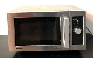 lot 242 image: Amana RMS10DS Commercial Microwave