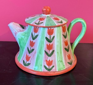 lot 99C image: Pretty Festin Coquin Teapot