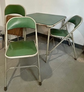 lot 311 image: Vintage Metal and Vinyl Folding Table and Chairs