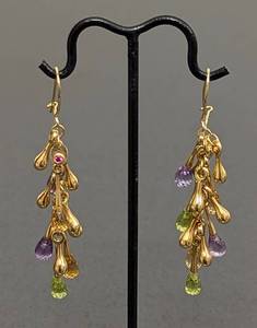 lot 45 image: Stunning 18k Gold and Semi Precious Stone Drop Earrings