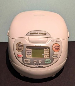 lot 169 image: Neuro Fuzzy Rice Cooker and Warmer