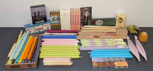 lot 252 image: Large Assortment of Candles