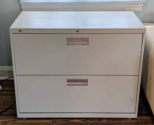lot 255 image: HON Lateral Two Drawer File Cabinet