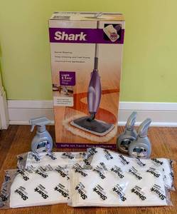 lot 264 image: New Shark Light and Easy Steam Mop and Accessories