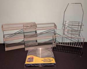 lot 269 image: Spice Racks and Kitchen Storage