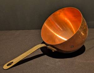lot 276 image: Crate and Barrel Copper Zabaglione Pot