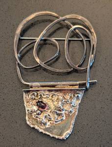 lot 294A image: Unique Artisan Crafted Sterling Silver Brooch