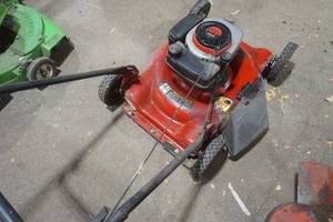 Murray 22 lawn mower, mulch and mow