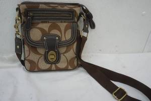 Vintage Coach shoulder bag