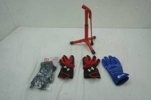 Football gloves