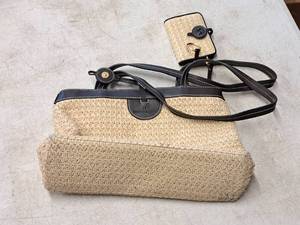 lot 699 image: Etienne Aigner Purse