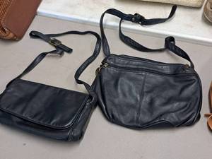 lot 706 image: Lot of (2) Stone Mountain Purses