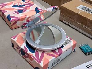lot 753 image: Lot of (2) Pop Sonic LED  Compact Mirror - Magnifying Compact Mirror with LED Lights