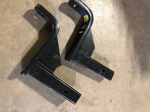 Lot of TowSmart Class 3 5,000 lb. 8 in. Drop, 6-34 in. Rise, 1 in. Shank Reversible Trailer Hitch Ball Mount    Customer Returns See Pictures