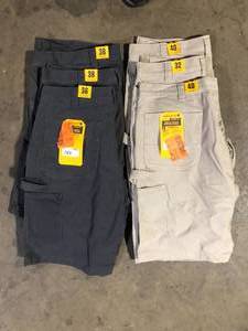 Lot of Assorted Mens Work Shorts Various Models and Sizes Customer Returns See Pictures