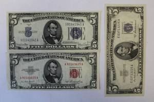 Lot of 3 US 5 Dollar Silver Certificates
