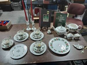 A Cup Of Christmas Tea China Set