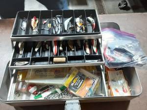 18 Umco Aluminum Tackle Box With Contents
