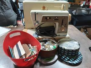 Singer Touch & Sew Portable Sewing Machine With Large Lot Of Notions