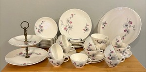 lot 109 image: Vintage Skyline Dishware Grouping