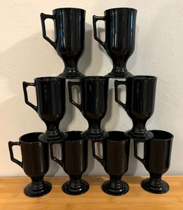 lot 155 image: Vintage Indiana Glass Black Onyx Stemmed Mugs