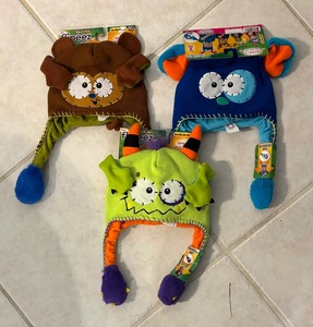 lot 182 image: Trio of Adorable New Childrens Hats