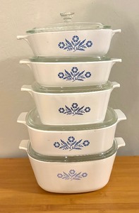 lot 187 image: Get Cookin with Corningware