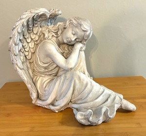 lot 204 image: Decorative Plaster Angel
