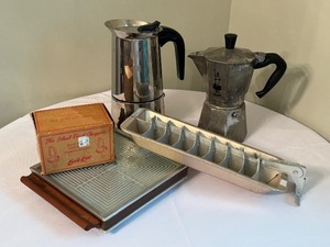lot 65 image: Fun Vintage Kitchen Finds including a Vintage Metal Ice Cube Tray, Chopper and More