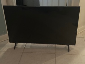 lot 27 image: LG 44 Television