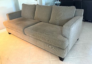 lot 9 image: Stylish Gray Upholstered Sofa