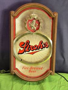 lot 3 image: Strohs Fire-Brewed Beer Illuminated Sign - Works Intermittently