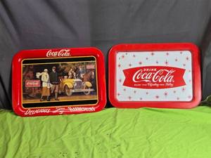 lot 14 image: Set of 2 Coca-Cola Serving Trays - 1987 and 2014