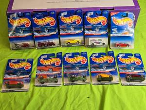 lot 30 image: Collection of 10 Hot Wheels Cars - Various First Editions