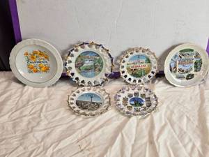 lot 44 image: Collection of 6 Vintage Souvenir Plates from Various States