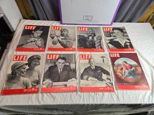 lot 88 image: Collection of 8 Vintage Life Magazines from 1942