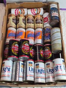 lot 128 image: Collection of Vintage Beer Cans - Assorted Cans