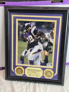 lot 160 image: Framed Adrian Peterson Minnesota Vikings Photo - Limited Edition #75