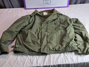 lot 173 image: Used Military-Style Green Jacket, Size X Large