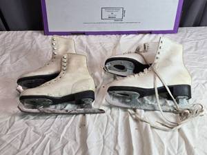 lot 178 image: 2 Pair UsedFigure Skates Size 3 & 8