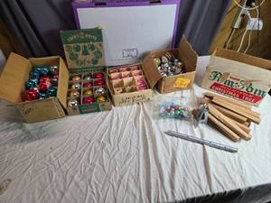 lot 184 image: Vintage Christmas Ornaments Collection with Aluminum Tree Components (19 Branches, stand, trunk)