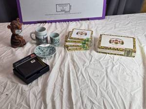 lot 193 image: Miscellaneous Decorative Items Including Tiger Figurine, Ceramics, and U.S. Polo Assn. Wallet