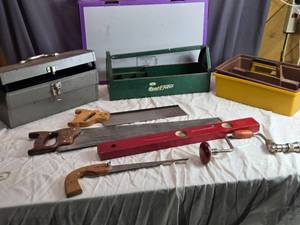 lot 198 image: Collection of Vintage Hand Tools and Toolboxes