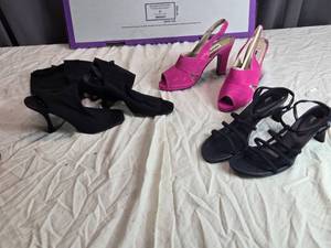 lot 204 image: Lot of 3 Pairs of Womens Heels - Black and Pink Styles with Some Wear in Felt