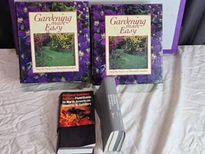 lot 208 image: Collection of Gardening Books including Gardening Made Easy and Audubon Field Guides