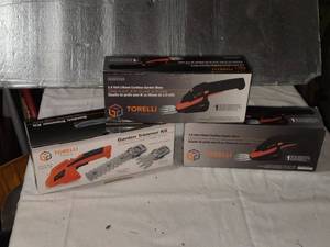 lot 241 image: Lot of 3 New In Box Garden Trimmers