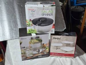 lot 245 image: Collection of Kitchen Items Salad Spinner, Glass Beverage Dispenser Set, and 3-Tier Serving Plate Set
