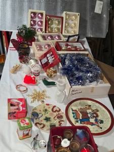 lot 254 image: Collection of Holiday Decorations Including Ornaments and Tinsel