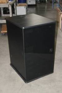 lot 47 image: Middle Atlantic MFR-2027GE MFR-Series Furniture-Grade Audio Video Equipment Rack - Grained Ebony Ash Finish