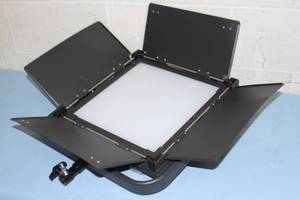 lot 67 image: Genaray SS-12V2 Square Sun 1x1 Foot Bi-Color Soft LED Professional Flood Light